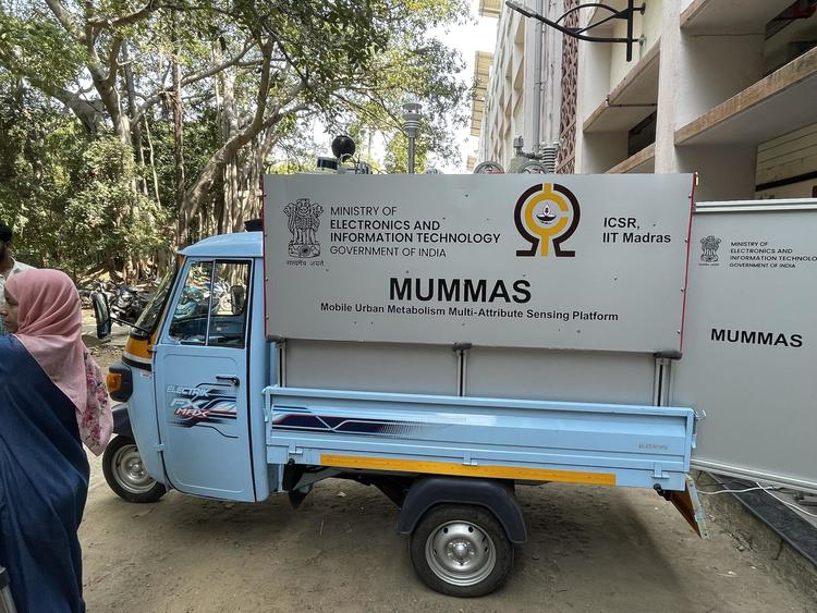 IIT MUMMAS mobile lab 